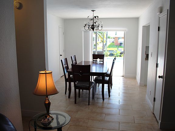 5th image of 1106 SE 23rd St