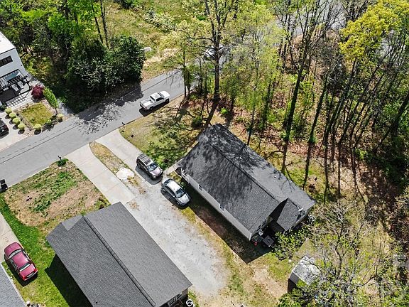 4th image of 432 Coxe Ave