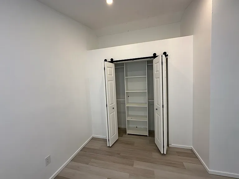 7943 SW 17th Ave #1 — Photo 11