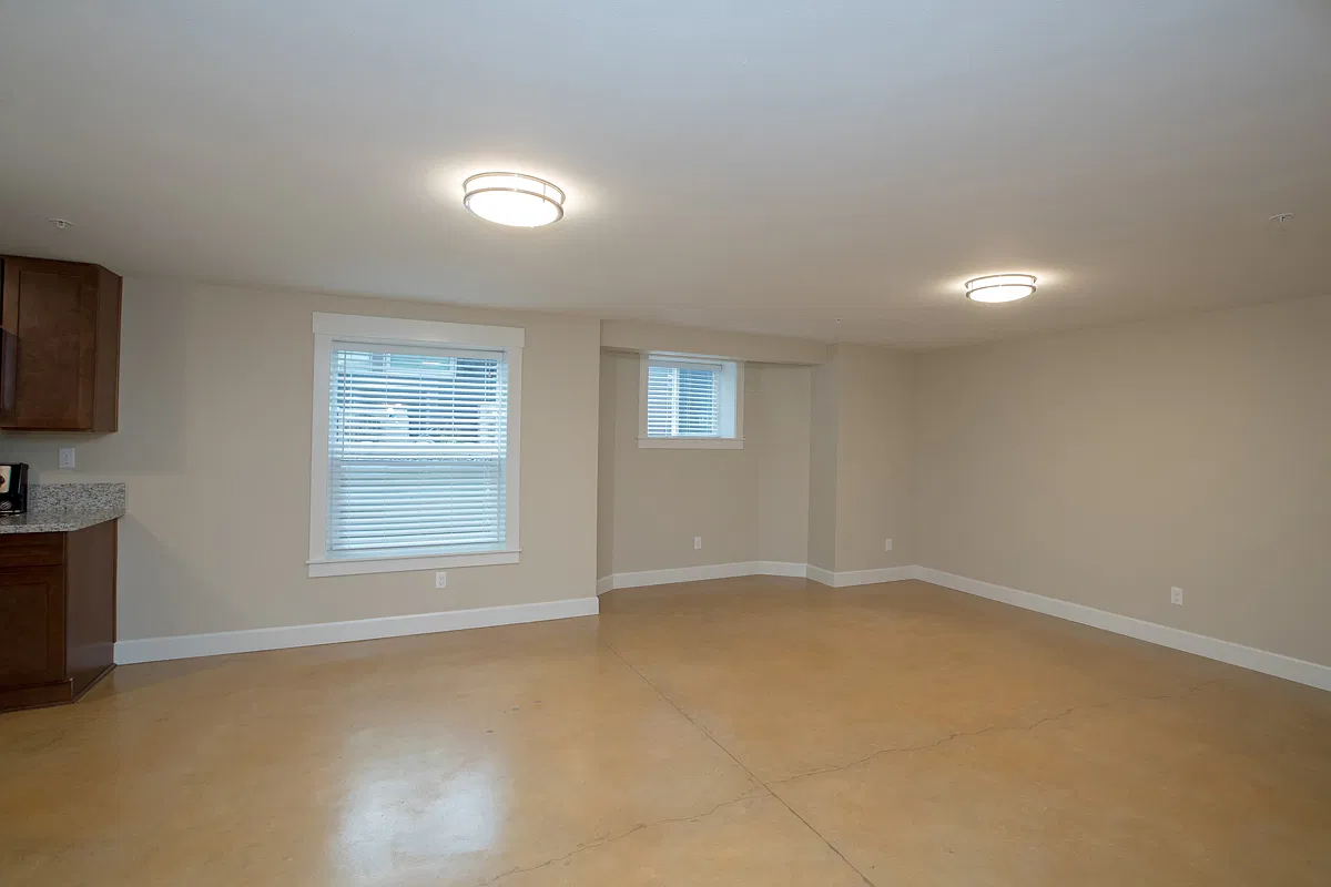 2 bed, 1100 sqft, $2,000 — Photo 3