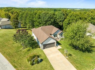 111 Northpoint Ct, Branson, MO 65616