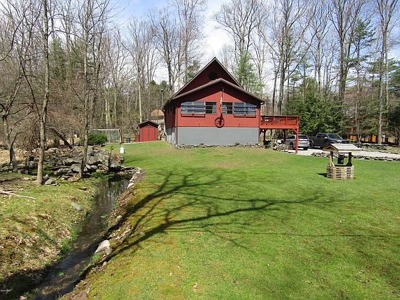 2nd image of 110 Lone Oak Dr