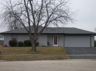 3901 Jaguar Ct, Joliet, IL 60431