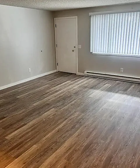 1043 Midway Dr NE — Photo 6