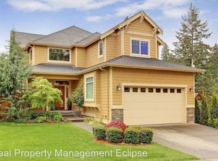 8811 NE 148th Pl, Kenmore, WA 98028
