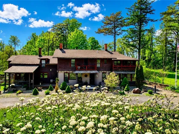 4023 Rippleton Rd, Cazenovia, NY 13035