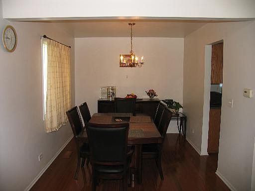 2nd image of 1020 Ashford Ln