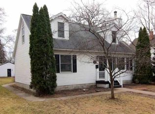 535 W 9th St, Traverse City, MI 49684