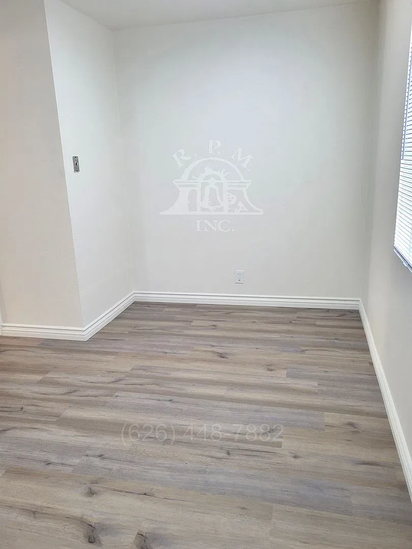 Glendon Way 8837 — Photo 4