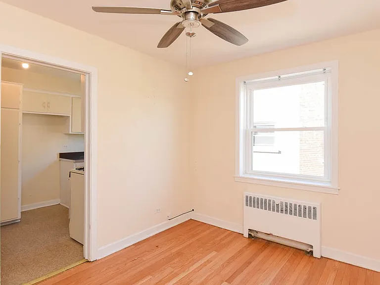 2723 W Berwyn Ave #3 — Photo 7