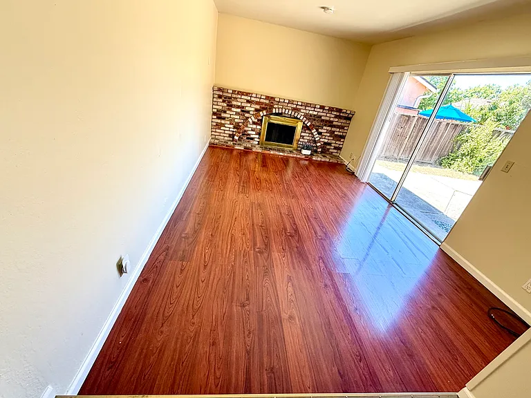2810 Gavilan Ct — Photo 6
