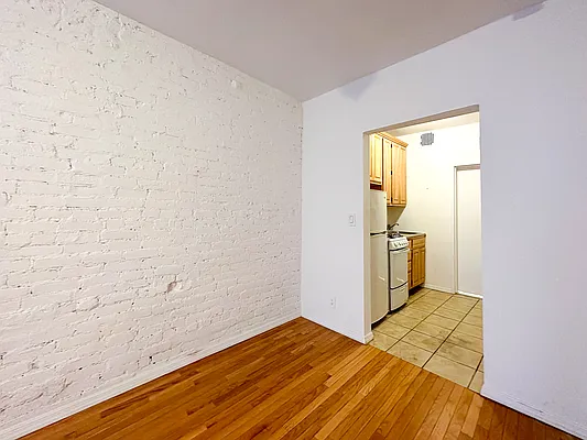 Rented by Compass | media 14