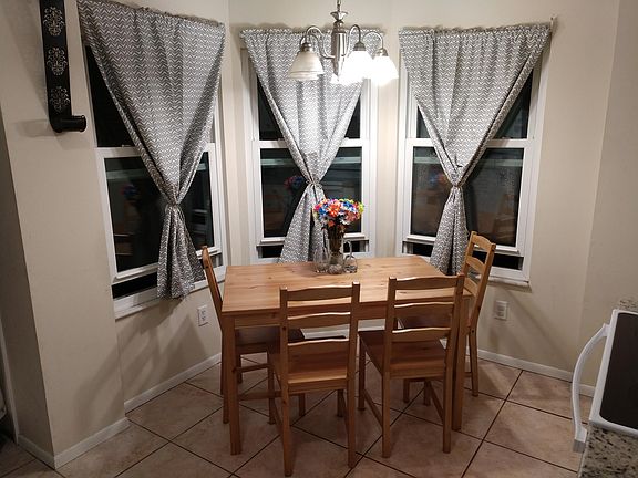 4th image of 755 Leeward Dr