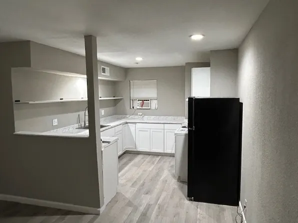 1825 Bayou Rd APT 7, La Marque, TX 77568