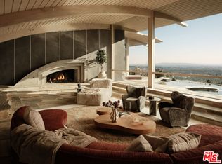 624 Cole Pl, Beverly Hills, CA 90210