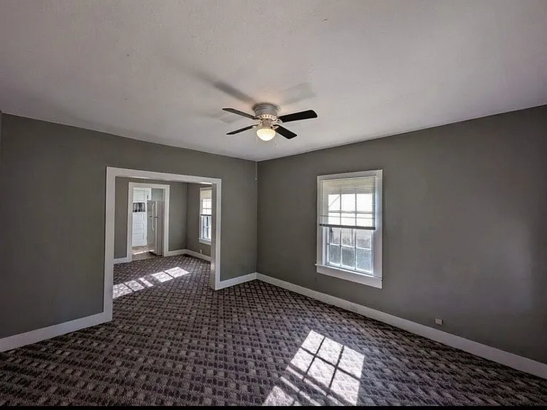 2992 Jefferson St — Photo 2