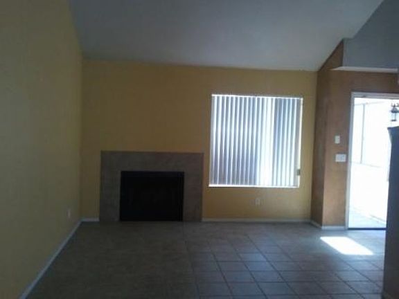 3rd image of 329 E Lilac Dr