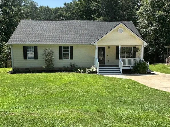 5074 Twin Oaks Ln, Murrayville, GA 30564