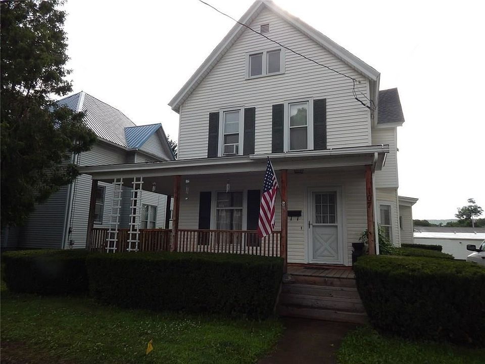 1st image of 107 S Lackawanna St
