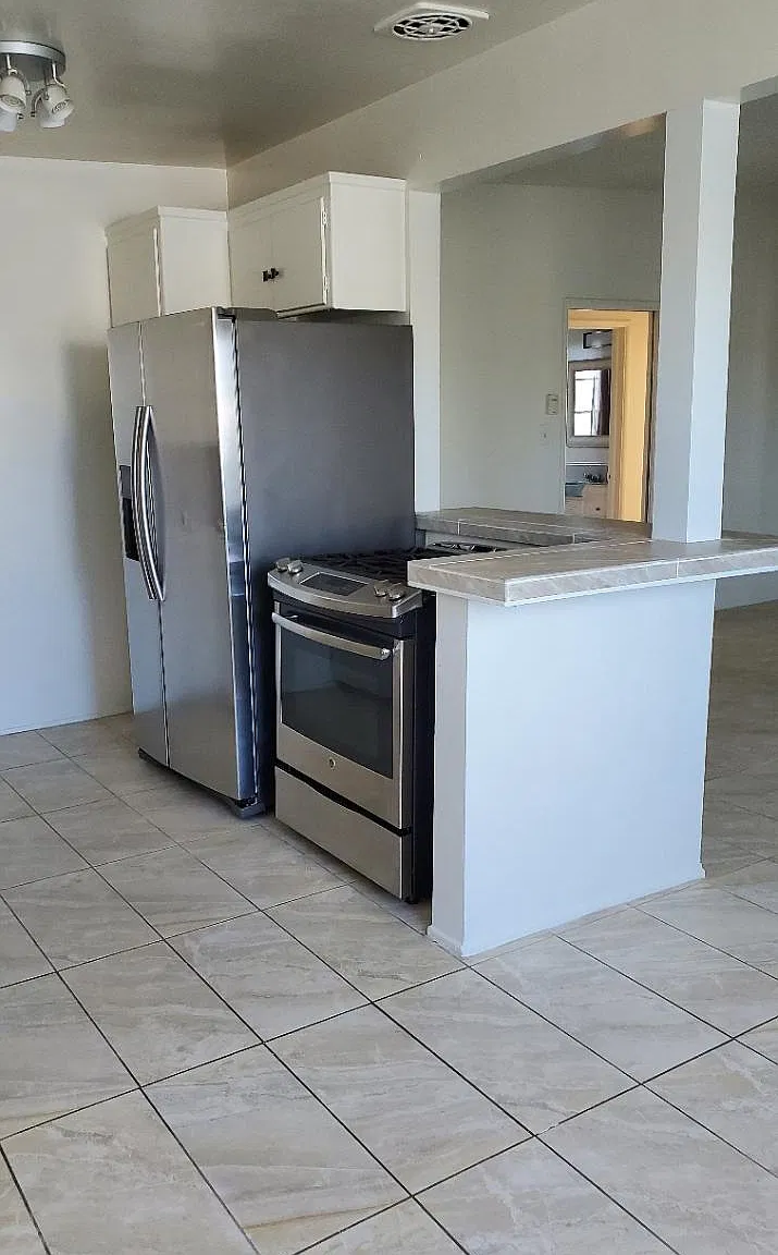 2 bed, 1300 sqft, $3,490 — Photo 2