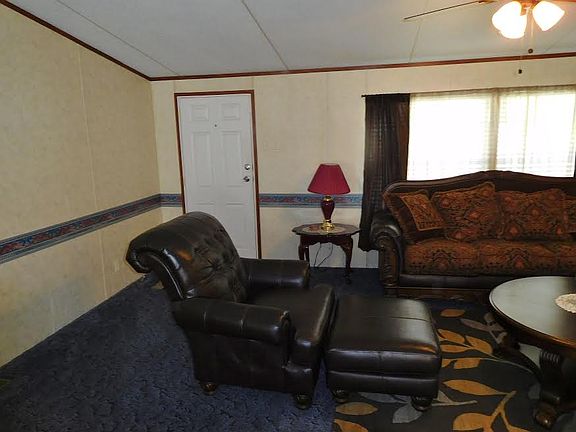 2nd image of 22222 Lakewood Dr