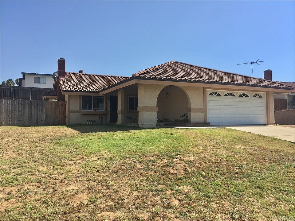 1st image of 6494 Avenida Michaelinda