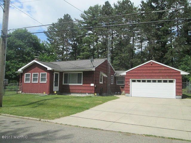 1st image of 76 Emerald Ave
