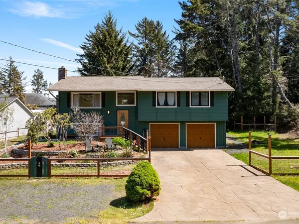 902 N Baker Street, Westport, WA 98595