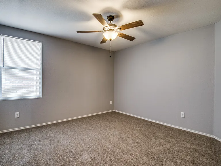 12638 Vandelia St — Photo 11