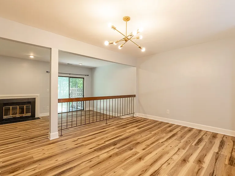 2705 Cricket Cir — Photo 9