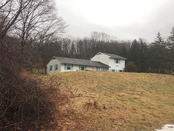 3rd image of 38 Avenue A