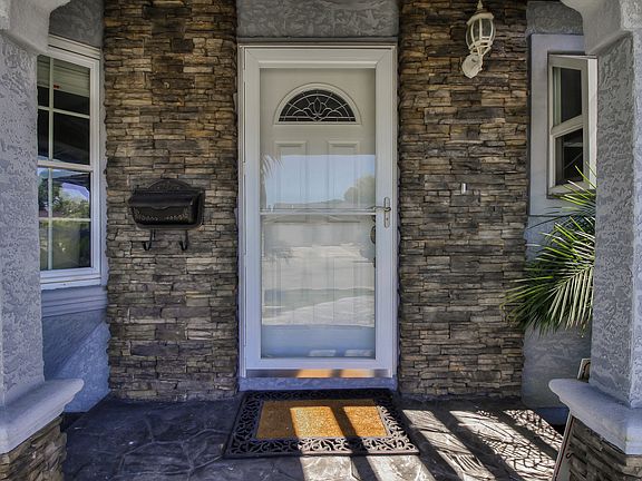 4th image of 34808 Winchester Pl