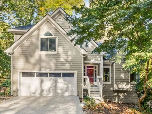 6011 Cherecobb Ln, Woodstock, GA 30188