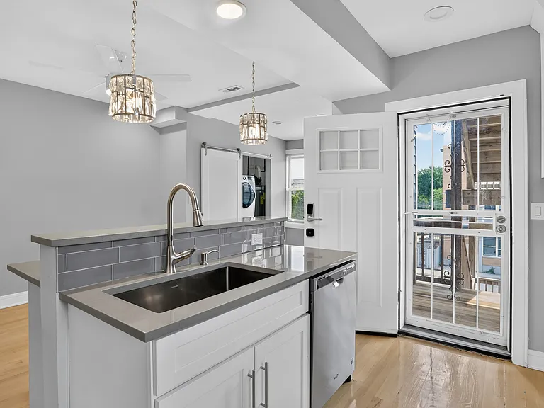 6629 S Ingleside Ave #2 — Photo 13