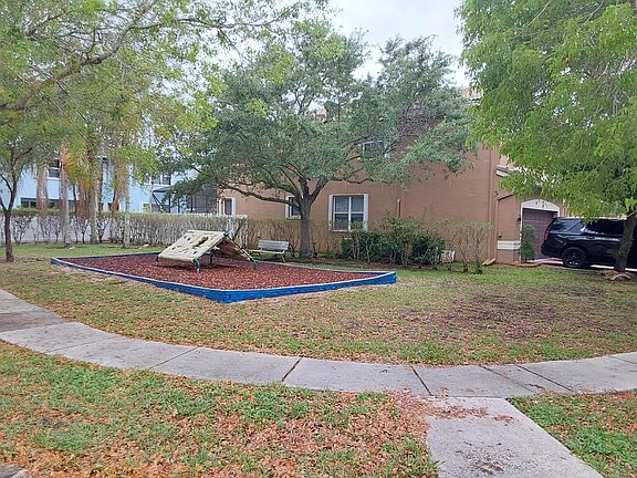 3rd image of 16208 SW 20th Street