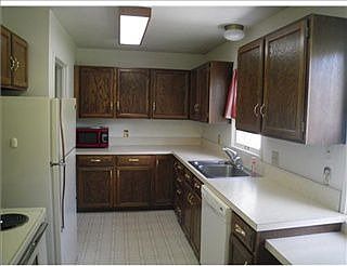 5th image of 611 Park Ln