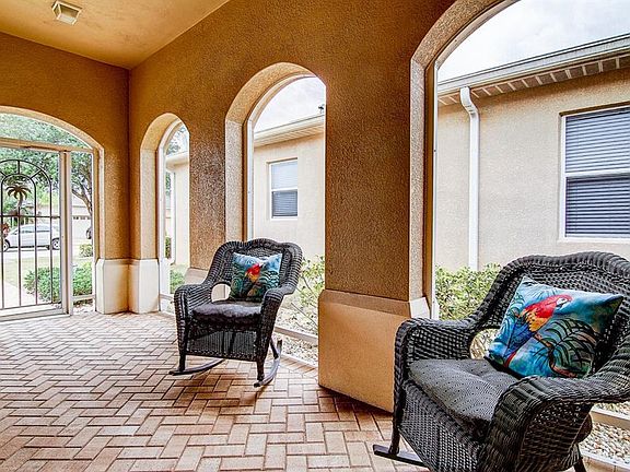 4th image of 333 Siena Vista Pl