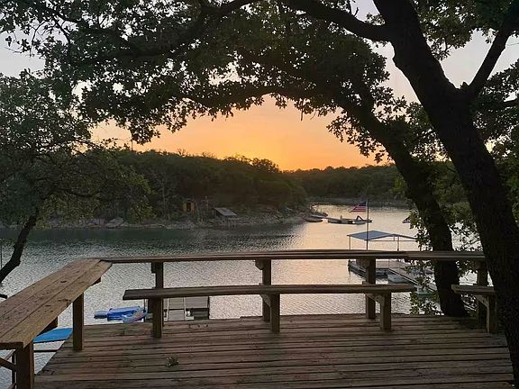 2nd image of 501 N Shore Dr