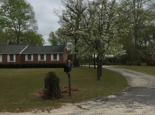 706 S Walton St, Bethune, SC 29009