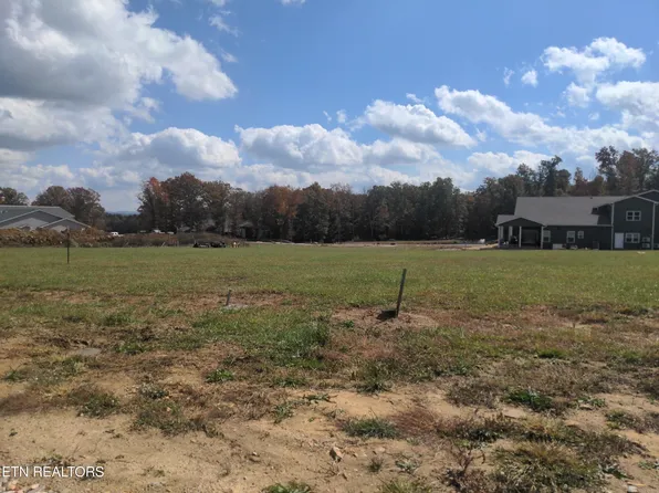 31 Juniper Dr, Crossville, TN 38558