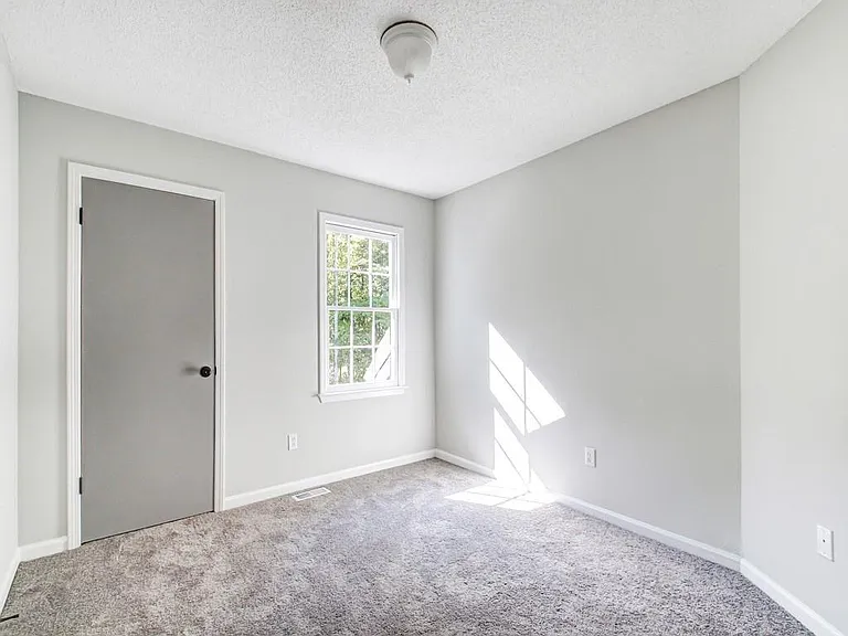 5046 Nebo Rd — Photo 16