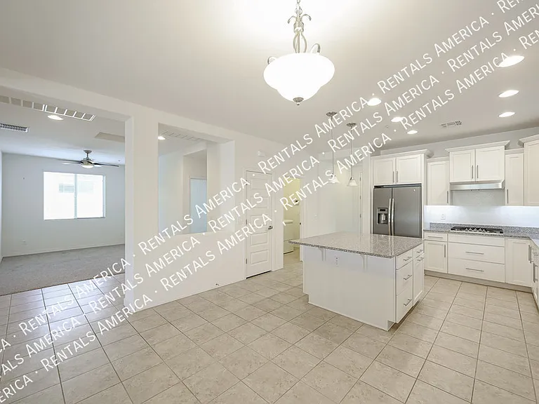 3710 E Lodgepole Dr — Photo 7