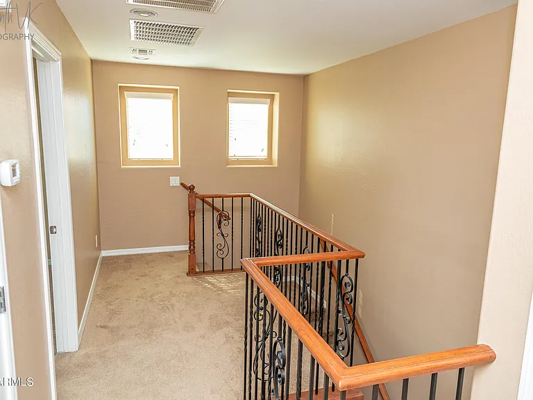 2162 W Scully Dr — Photo 18
