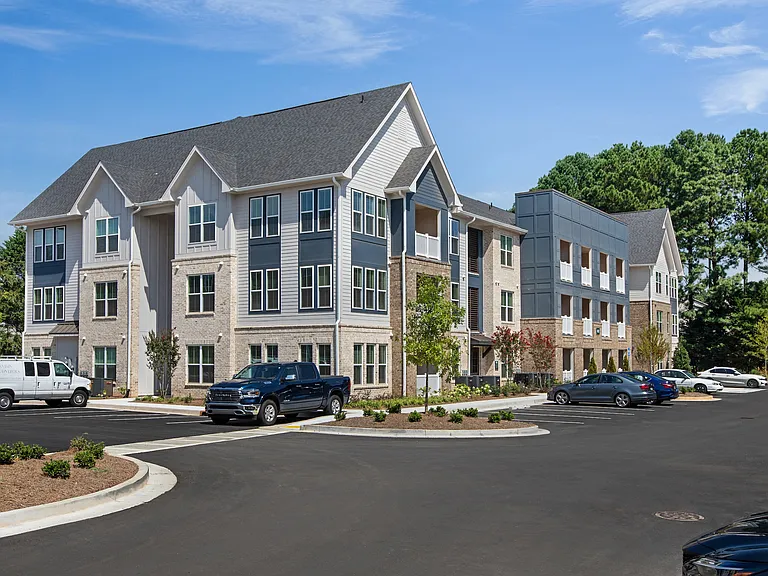 Celadon on Club Apartments — Photo 43