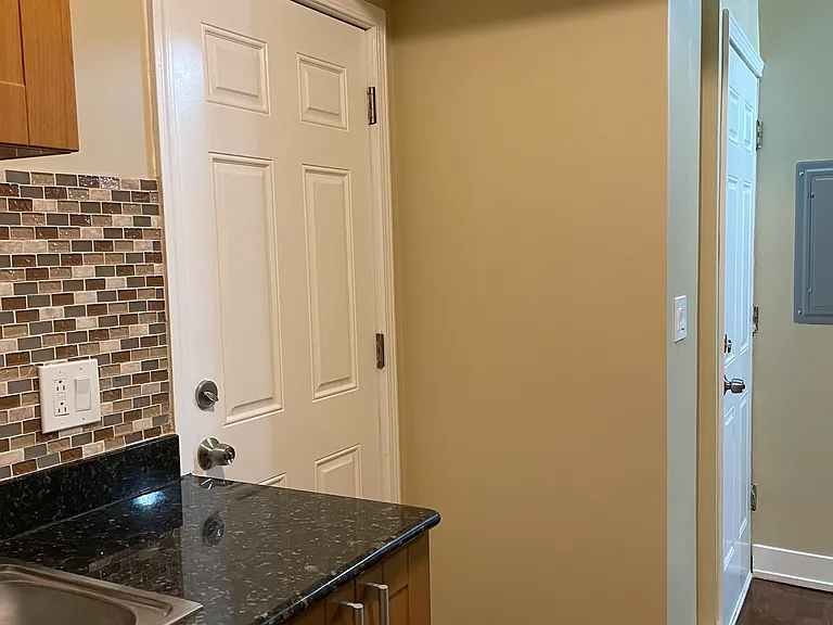 4754 N Albany Ave #1 — Photo 7
