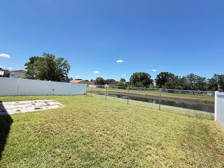 38 Vanna Ct — Photo 33