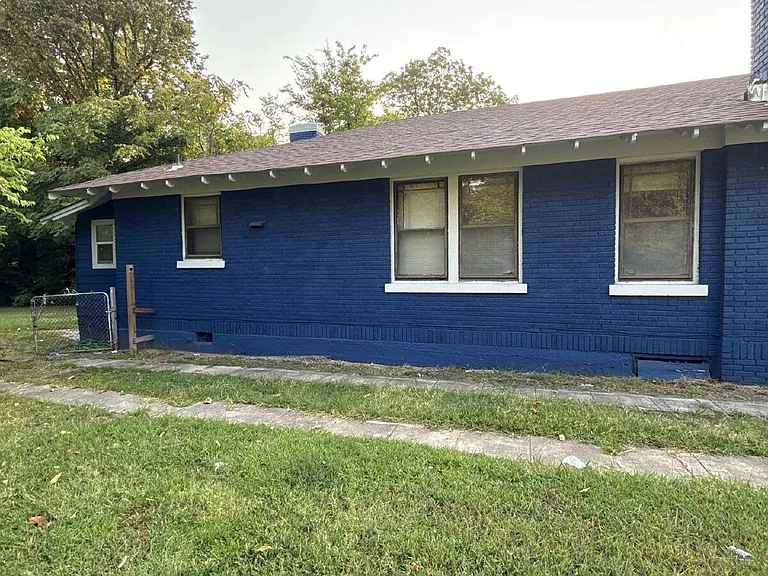 1048 E McLemore Ave — Photo 7