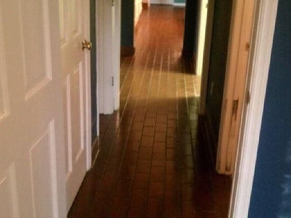 3rd image of 110 Stonewall Dr