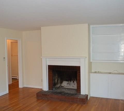 2nd image of 4 Gregory Ln