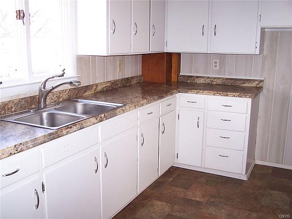4th image of 78 River St